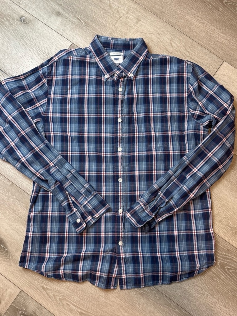 Old Navy Men's Navy and Light Blue Plaid Button-Down Shirt